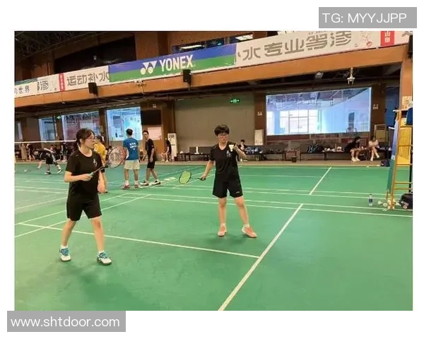 赛后分析广州羽毛球队与杭州羽毛球队的团队协作与战术执行情况